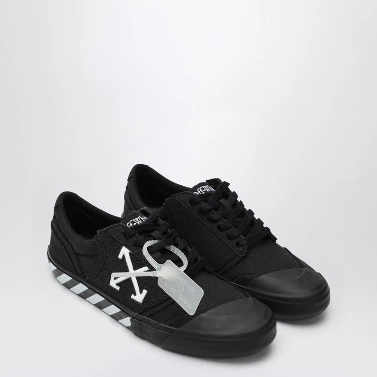 Off-White Sneakers Low-Top Vulc Undercut