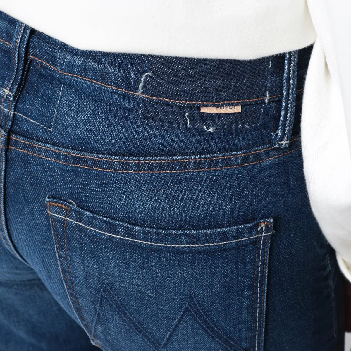 Mother The Lil Kick It Jeans In Dark Blue Washe