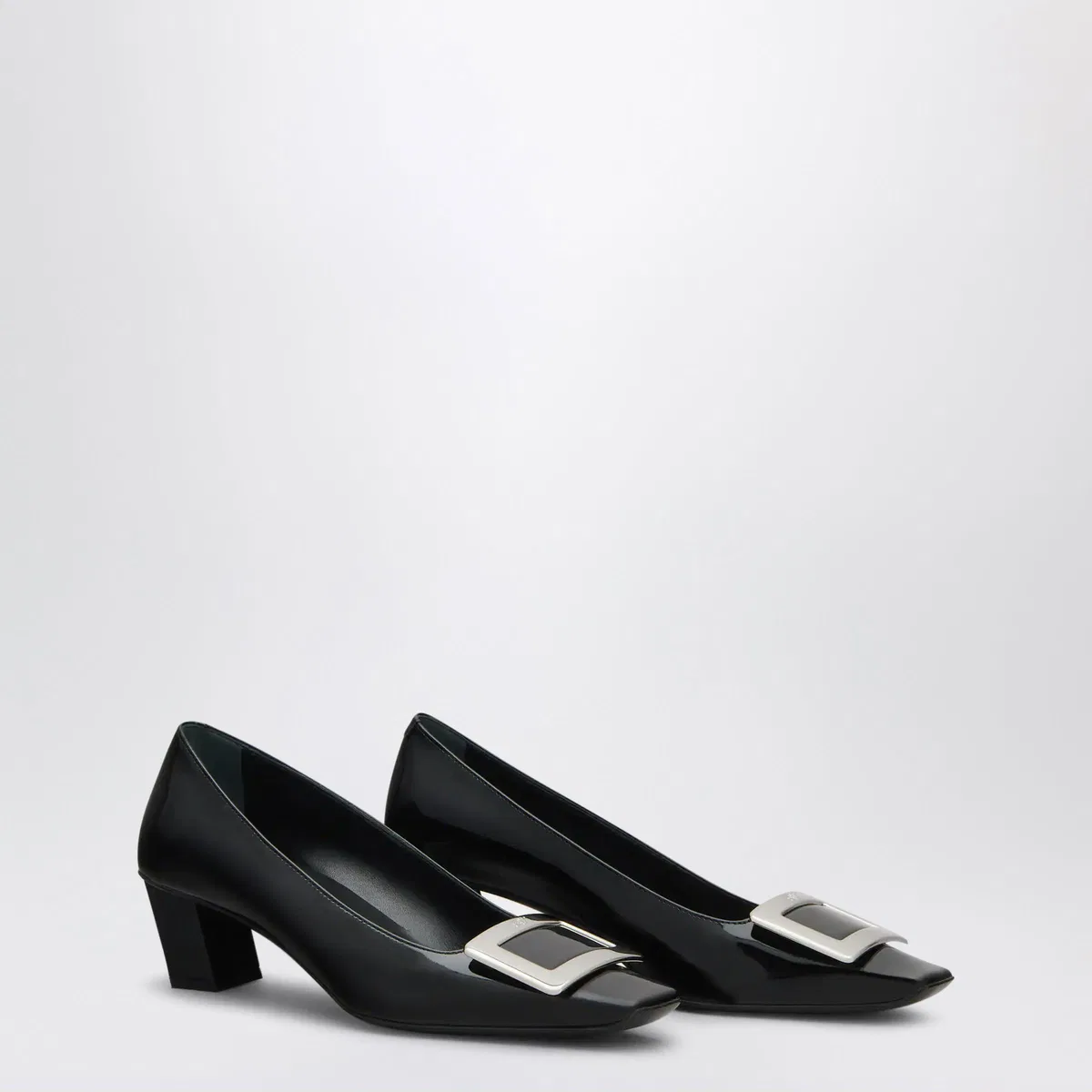 Roger Vivier Belle Vivier Patent Leather Beige Décoll