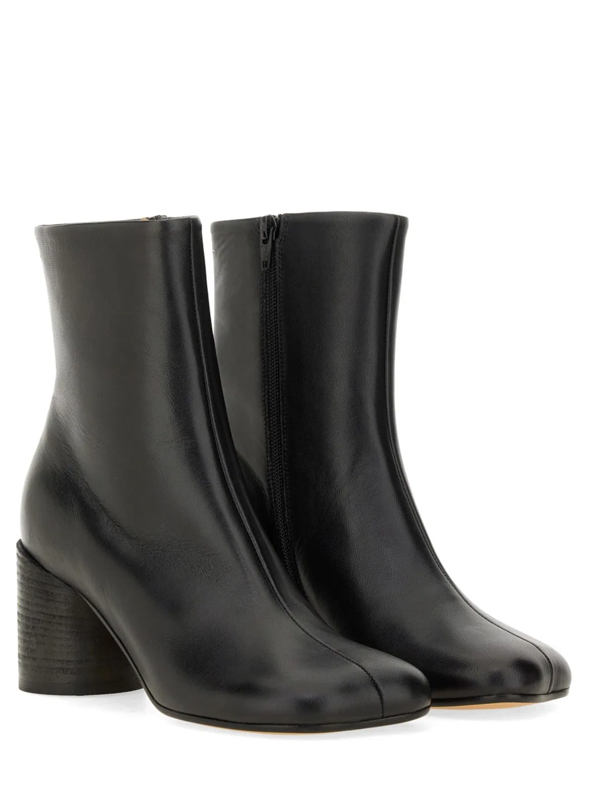 Mm6 maison margiela Tabi Ankle Boots In Nappa Leather In Bla