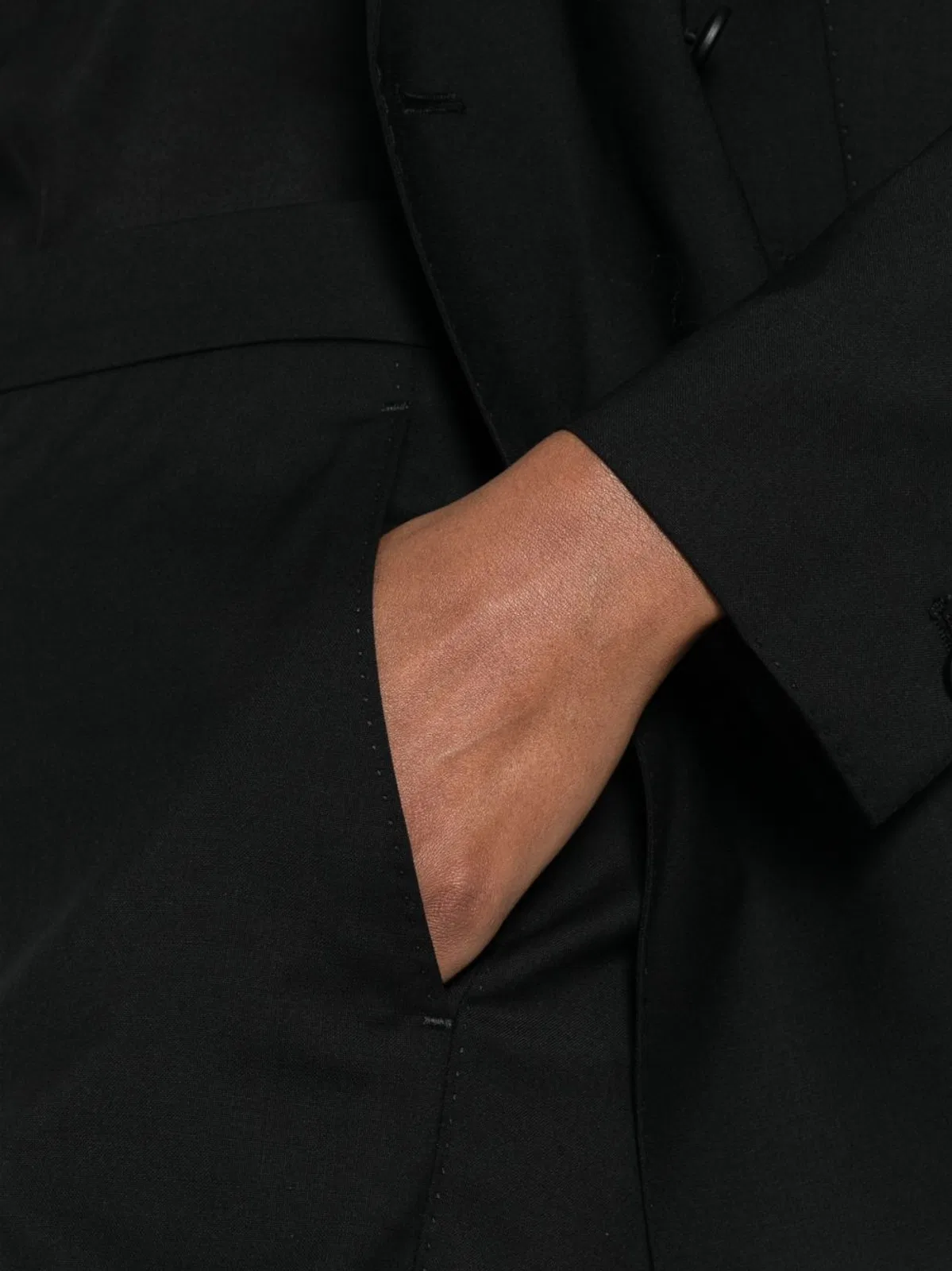 Tagliatore Black Peak Lapels Double-Breasted Button