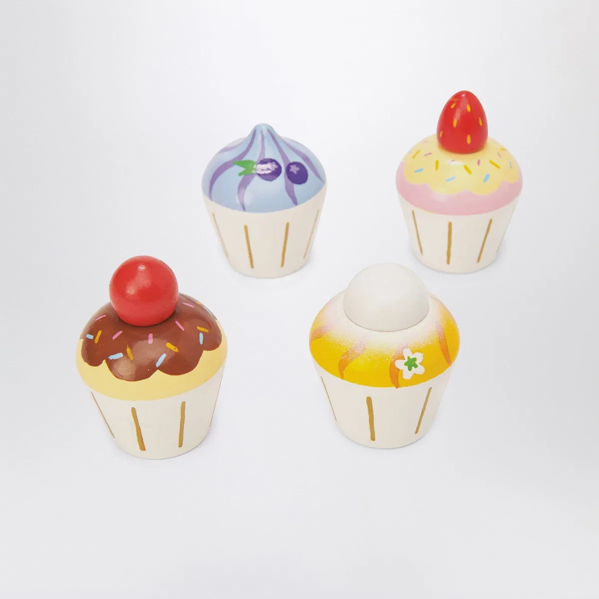 Le Toy van Educational Playset With Cupcakes