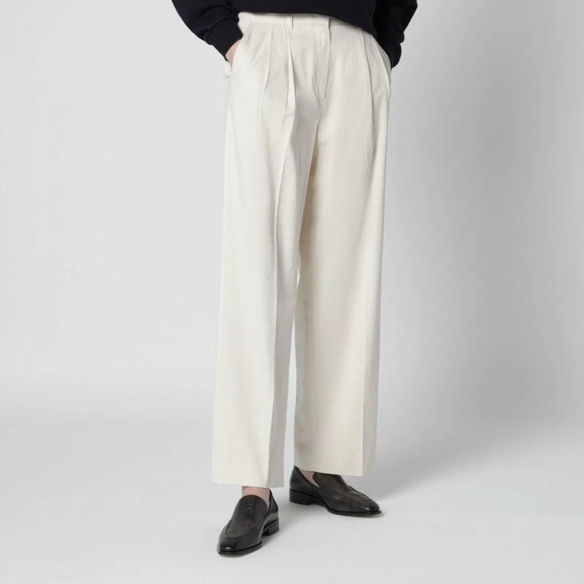 Dunst Ivory Doublepleat Trousers In Cotton Ble