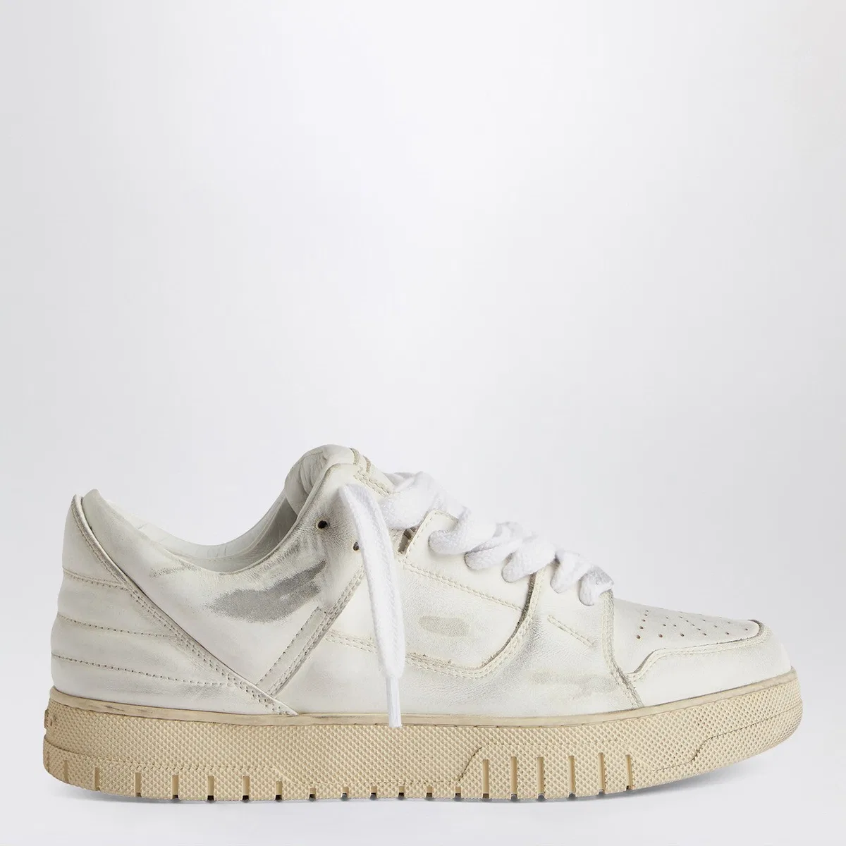 1989 studio Vintage Dirty White Sneakers