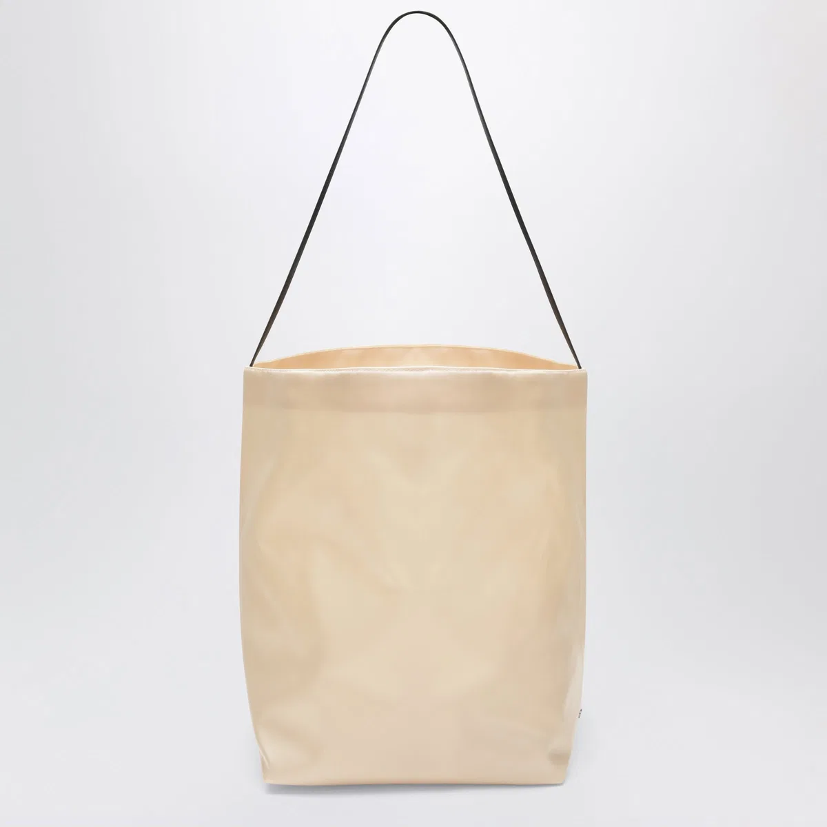 Valesque Bucket Tote Bag In Pearl Nylon